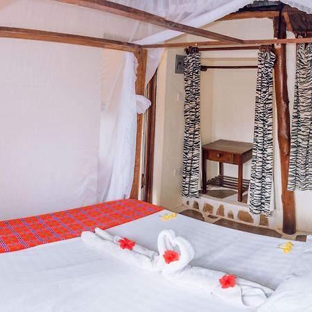 Kijani Cottages In Diani Playa de Diani Exterior foto