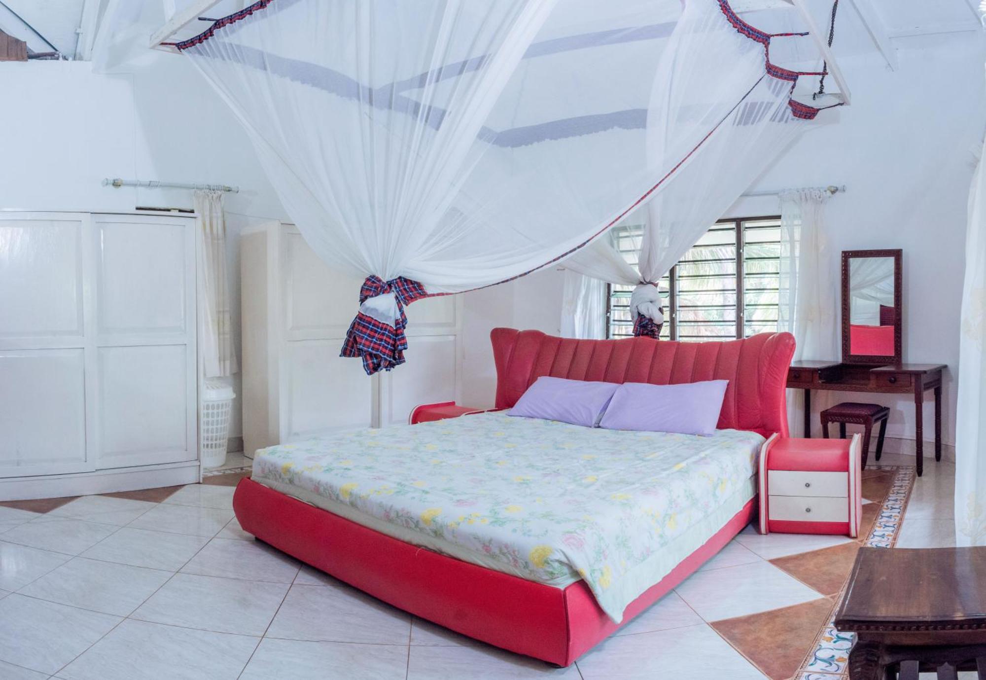 Kijani Cottages In Diani Playa de Diani Exterior foto
