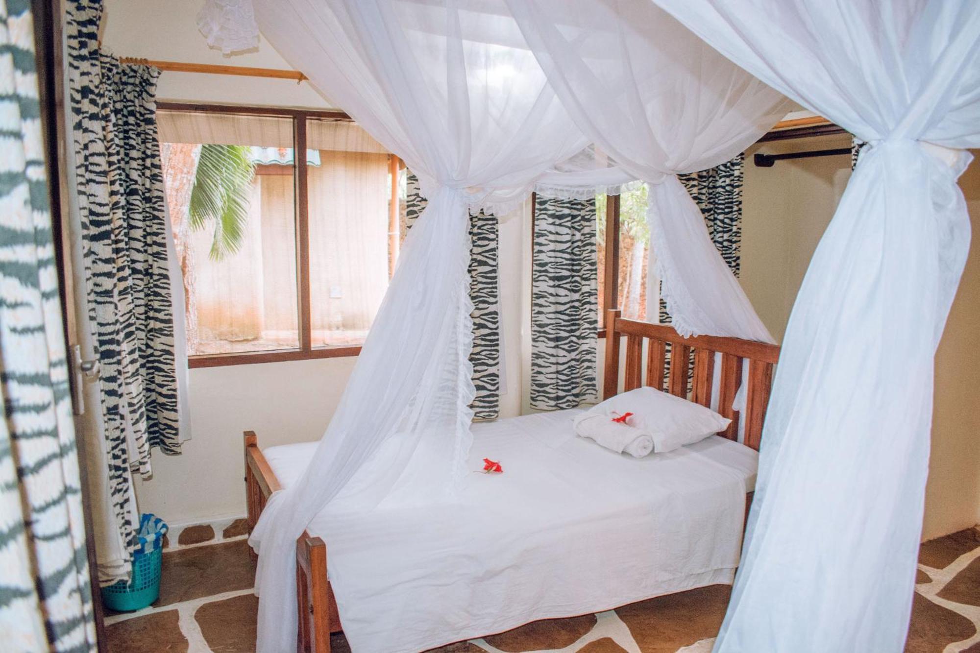 Kijani Cottages In Diani Playa de Diani Exterior foto