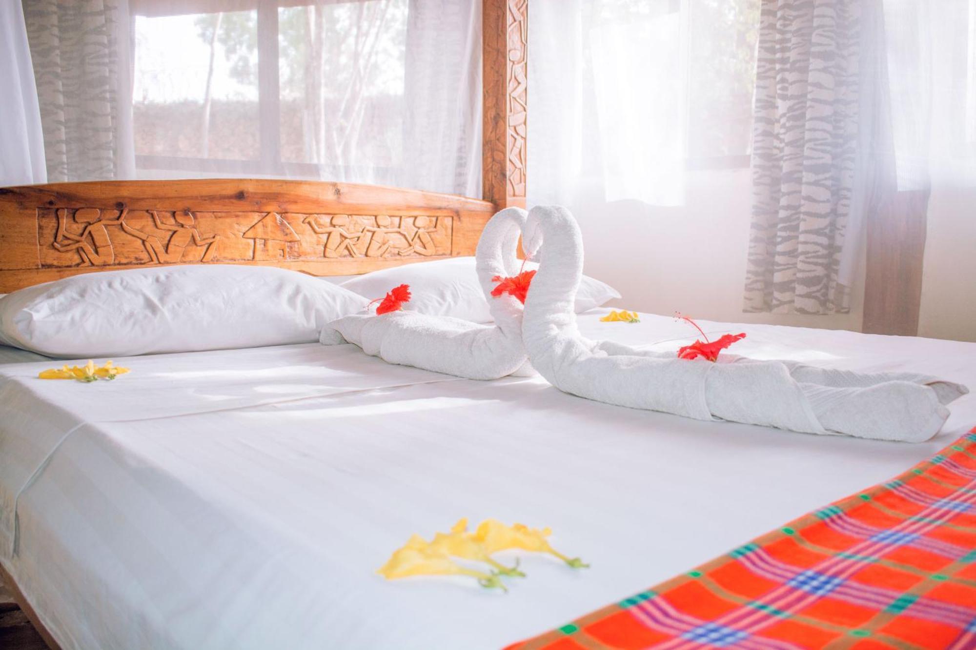 Kijani Cottages In Diani Playa de Diani Exterior foto